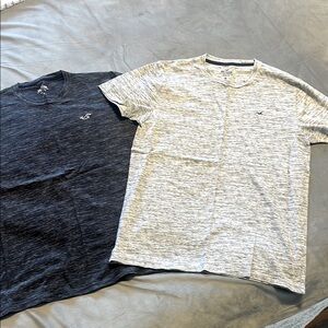 Hollister Men's size Medium T-Shirt Pack - Black and Gray